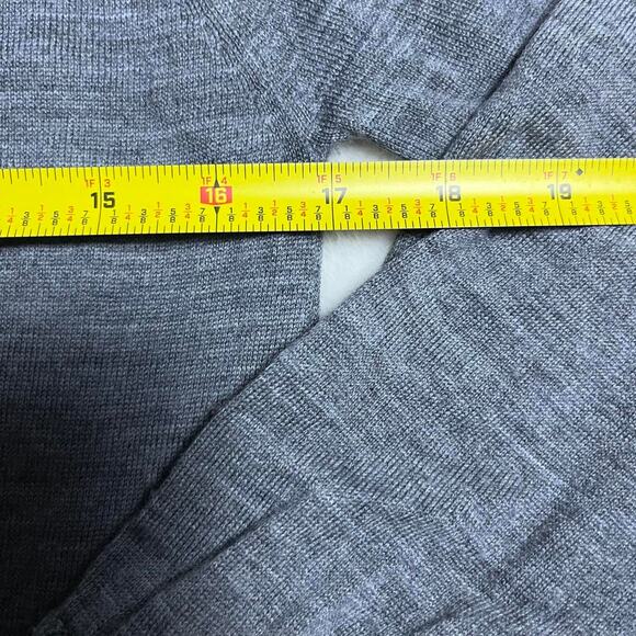 A/X Armani Exchange Merino Wool Sweater Womens S Lightweight Chest Cutout Gray - Picture 6 of 8